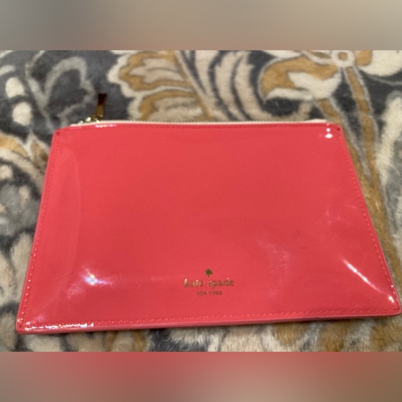 Kate Spade pencil case with accessories - Picture 3 of 3